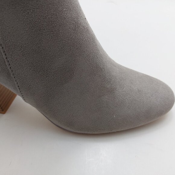 New York & Company Womens Sandyie Block Heel Booties - Size 7 - Picture 9 of 16